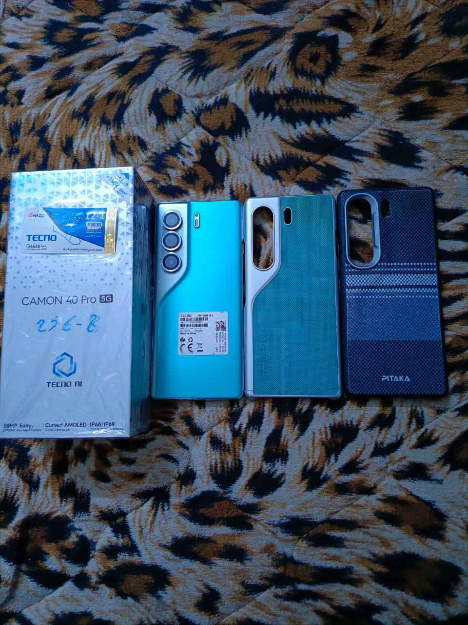 السلام عليكم
جهاز تكنو كومن 40 5G
بطاريه 99 جهاز نظيف ملحقاته كامله
ذاكره 256 
الجهاز فقط الدكمه الترفع الصوت راخيه اما الباقي زلغ مابي
رقم الهاتف *********** عنواني بغداد
السعر 270
