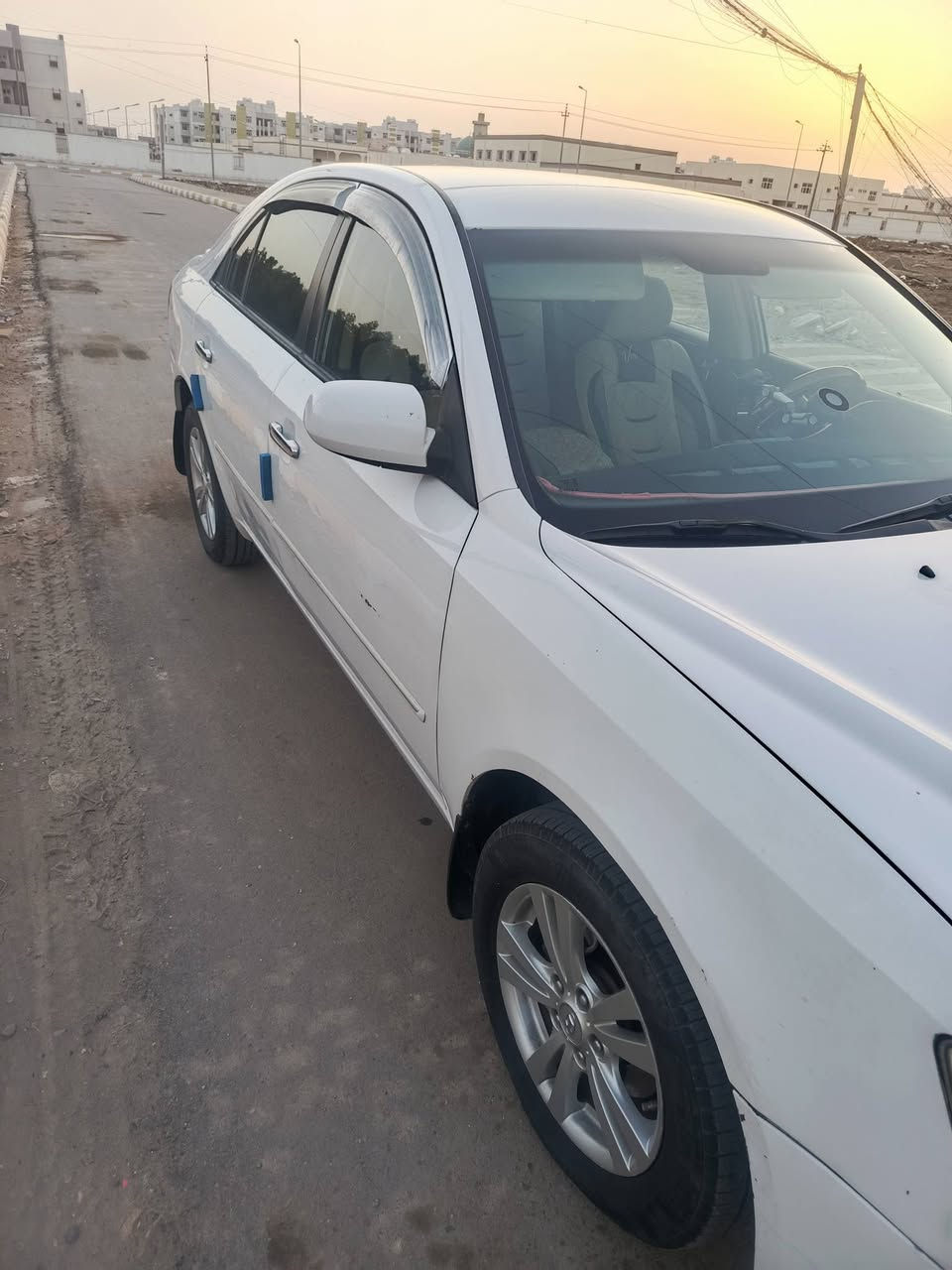 السلام عليكم سوناتا 2009مكينة 2000كير مكينة مكفولات حدادية جديدةسونار بيها تريد وكالة تريد تحويل 118$وبيها مجال اتصل *********** مكان السيارة واسط قضاء الصويرة
