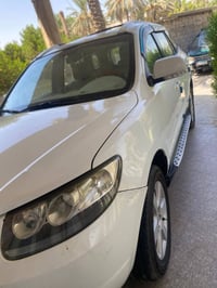 للبيع. . . . .  هونداي سنتافي ٧راكب خليجي  موديل2009  رقم بغداد نكليزي...
