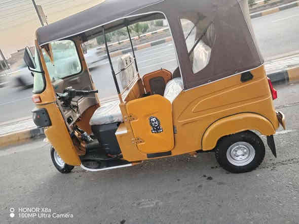 سلام عليكم تكتك للبيع موديل 21 شهر 5 اوراق وكيله شاكر تكتك بيه صبغ بل صفحه.
ومكينه بس بوشه وبستم تكتك جاهزه تخم تاير جبلي دوشمه كاعيات سعر 5700 وبيه مجال الاشفسار *********** ما متواجد فيس
