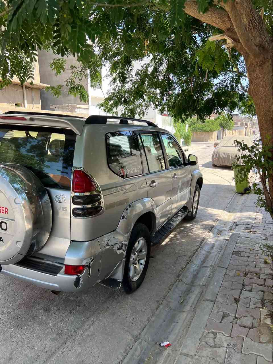 برادو رقم سليمانيه بركود بانزين بيه سياره اي ظربه ما بيه مصبوغه حزام للجماليه فقط تبريد فول 
سياره 
*********** كركوك, العراق
