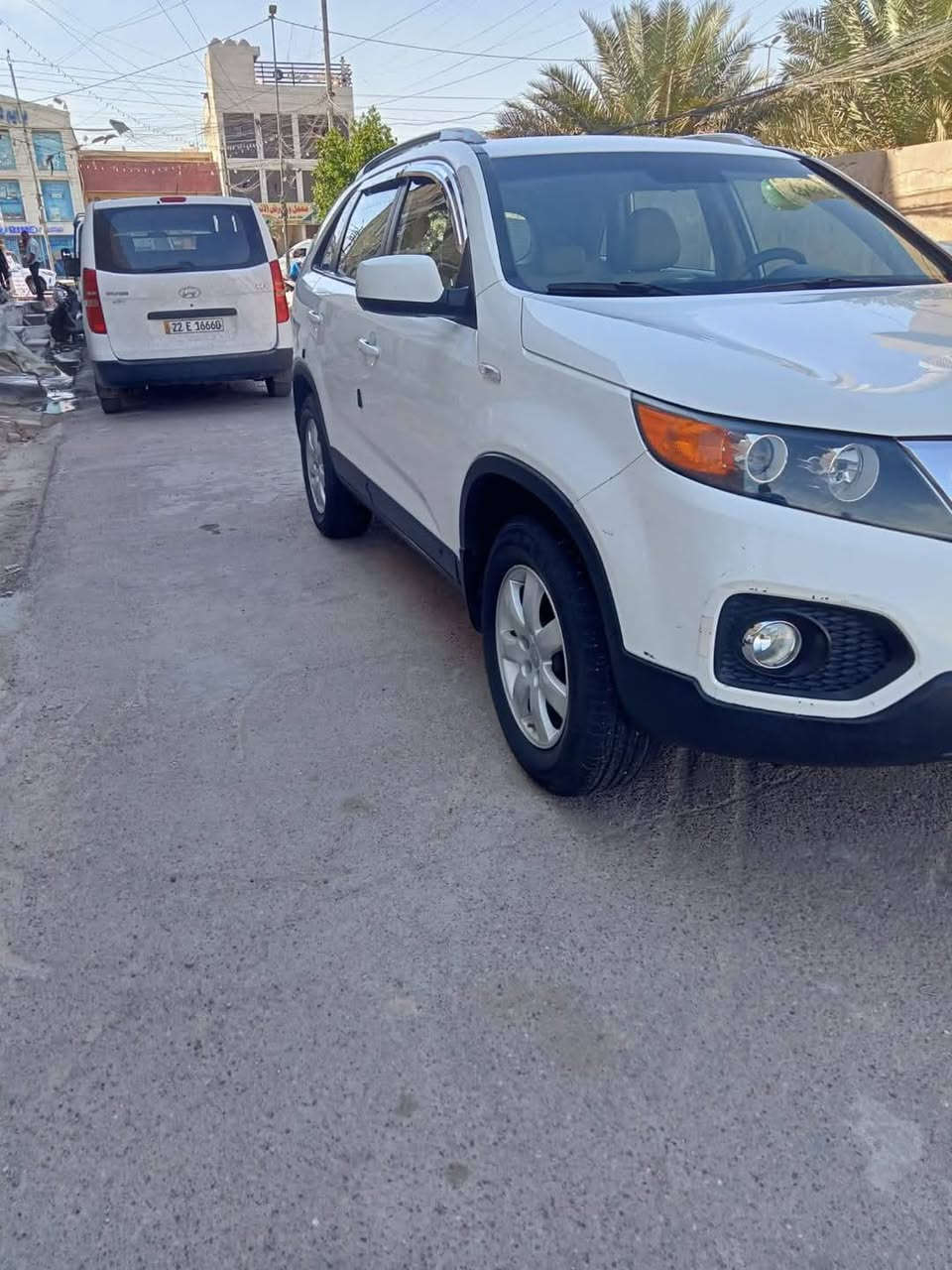 السلام عليكم عندي سورنتو2013 خليجي كفاله عامه السياره احلي من الصور على ايدي مكينه كير كفاله صدر جديد تبريد ثلج سياره خير من الله ماشيه 151 الف
مكينه 2400  بغداد بسمي تحويل ثاني يوم 
7 راكب  تخم تاير 
سعر 158 وبيها مجال قليل 
بغداد مدينه الصدر 
رقم الهاتف***********
