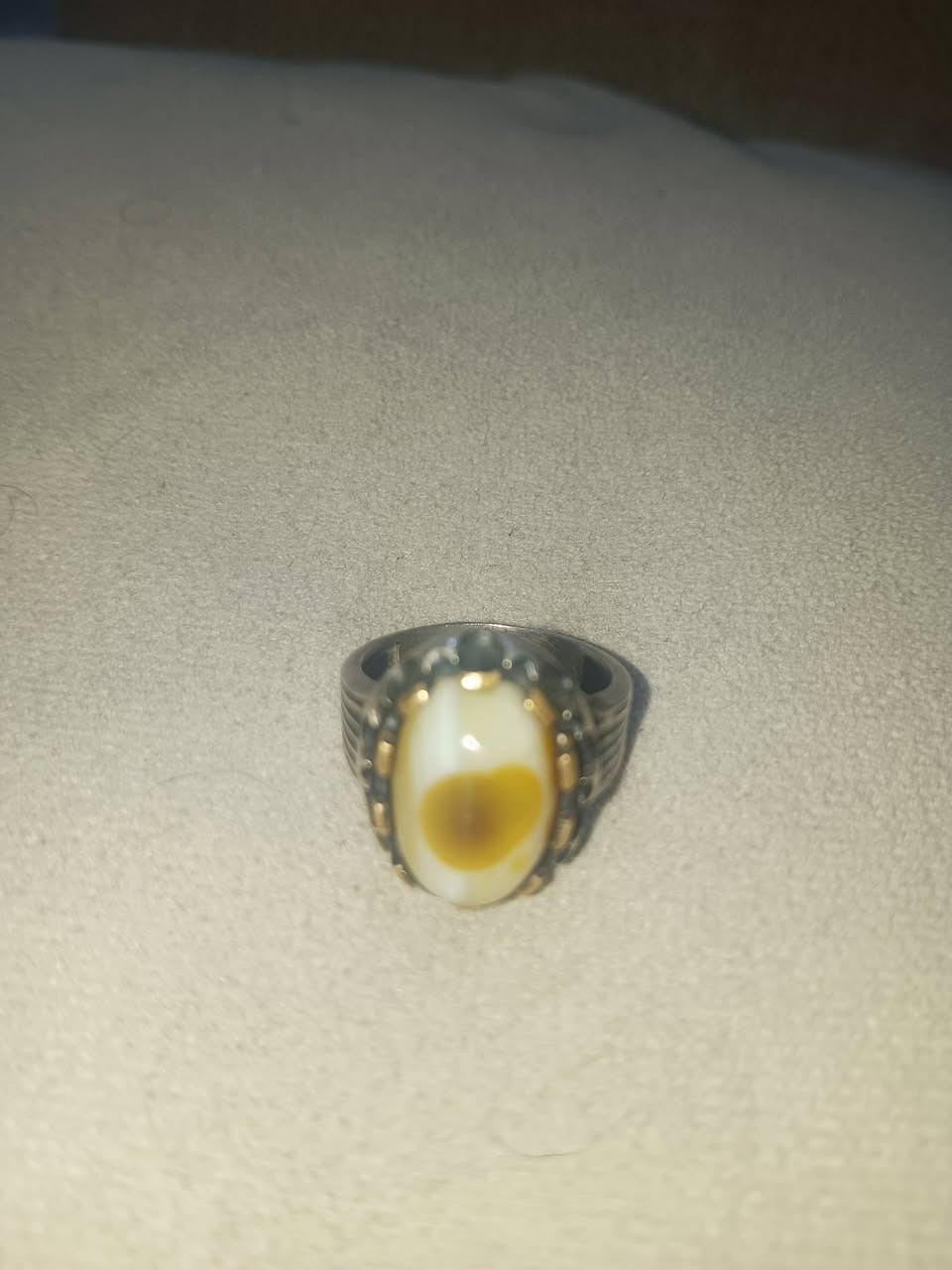 محابس للبيع ثلاثة عطف واحد ياقوت باريسي واحد طش الرمل فضة 925. الشراي يتصل ***********
