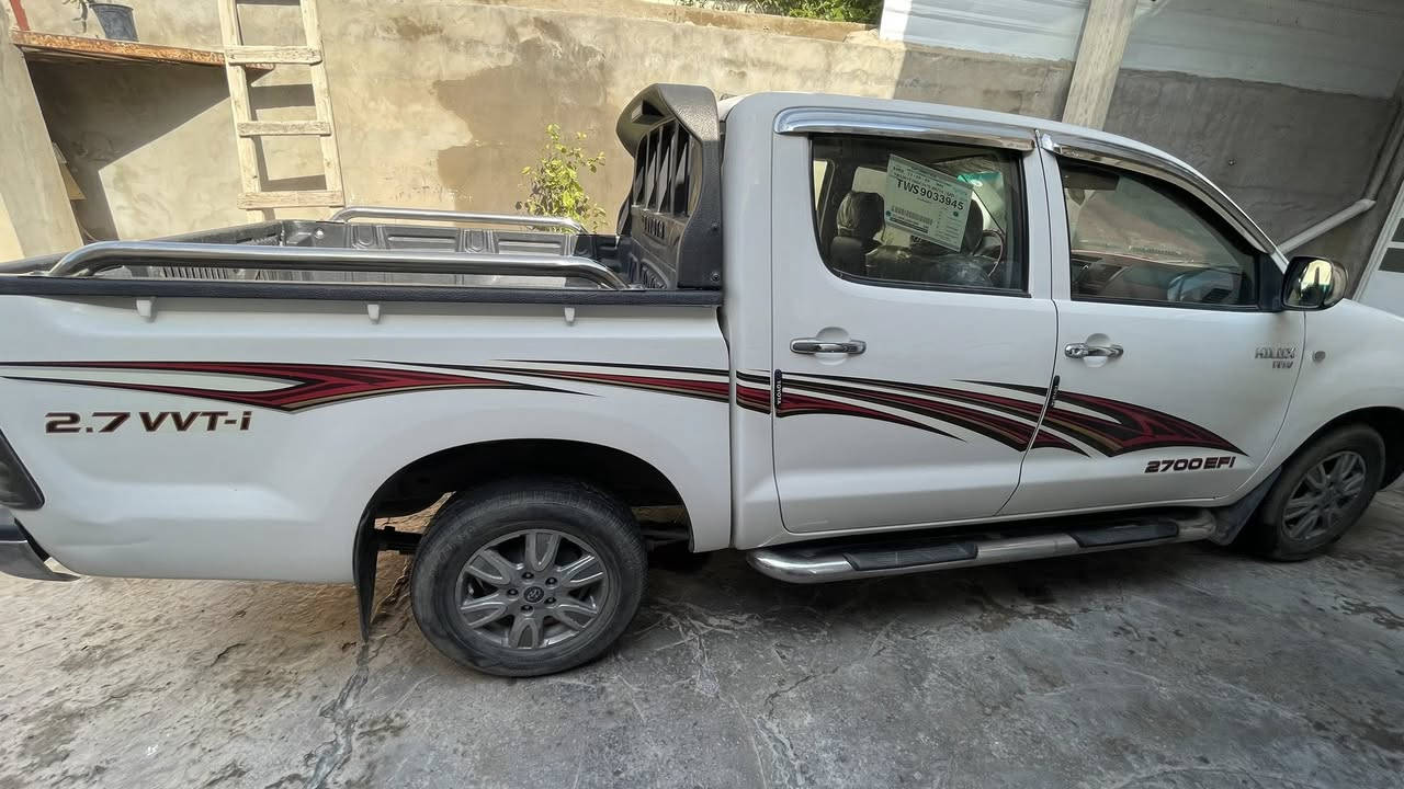 السلام عليكم  بيكم موديل 2010 للبيع رقم اربيل بسمي السياره خير من الله تدفئه تبريد تخم تاير مكان السياره ديالى المقدادية السعر 165 رقم ***********
