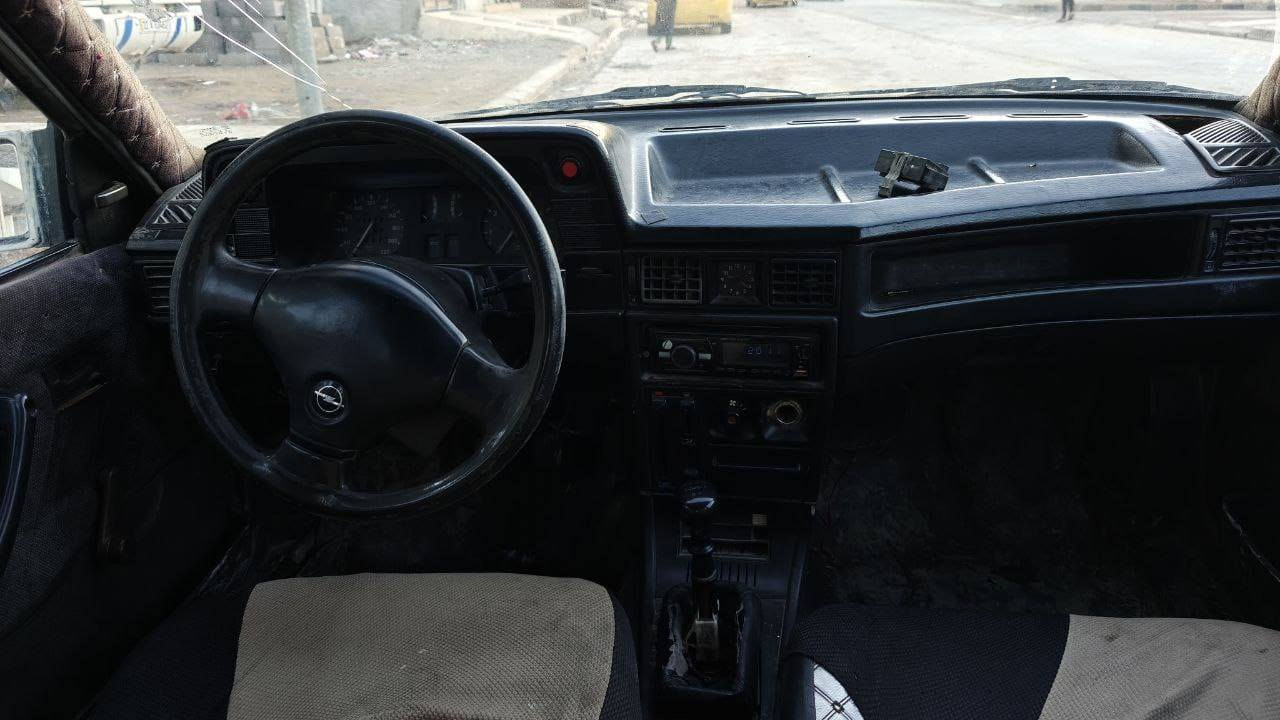 السلام عليكم كاديت للبيع رقم نينوى سنويا عضم طخم تايات جديد كير محرك شرط محرك فكتره 18 السعر 23وبيه مجال 
***********
بيه واتساب
