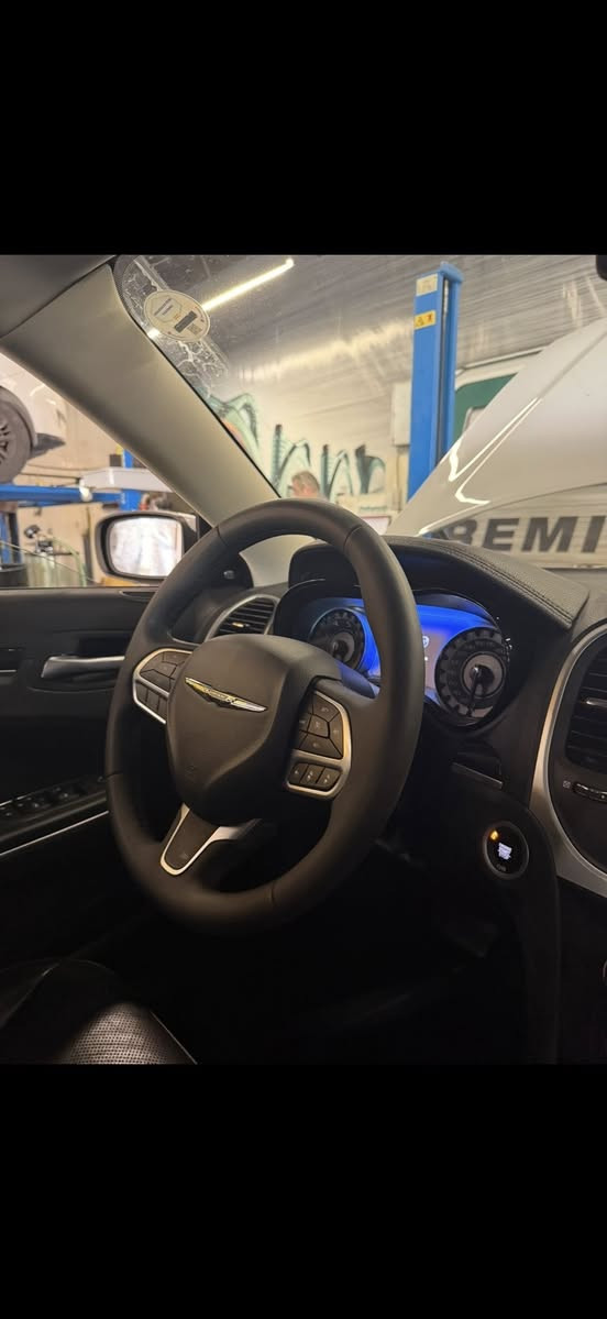 كرايسلر اوباما 2023 للبيع  فول فول مواصفات رادر دبل لحية تدفئة مقاعد امامية خلفية تبريد مقاعد امامية تدفئة ستيرن نقط عمياء  بانوراما و باقي مواصفات اعلى مواصفات نزلت على اوباما وادر كندي مكفولة كفالة عامة من صبغ تعديل حالوب دبل سويج مرقمة جديد  قبل شهر ماشية 70 الف كيلو 
مكان دهوك 
***********
