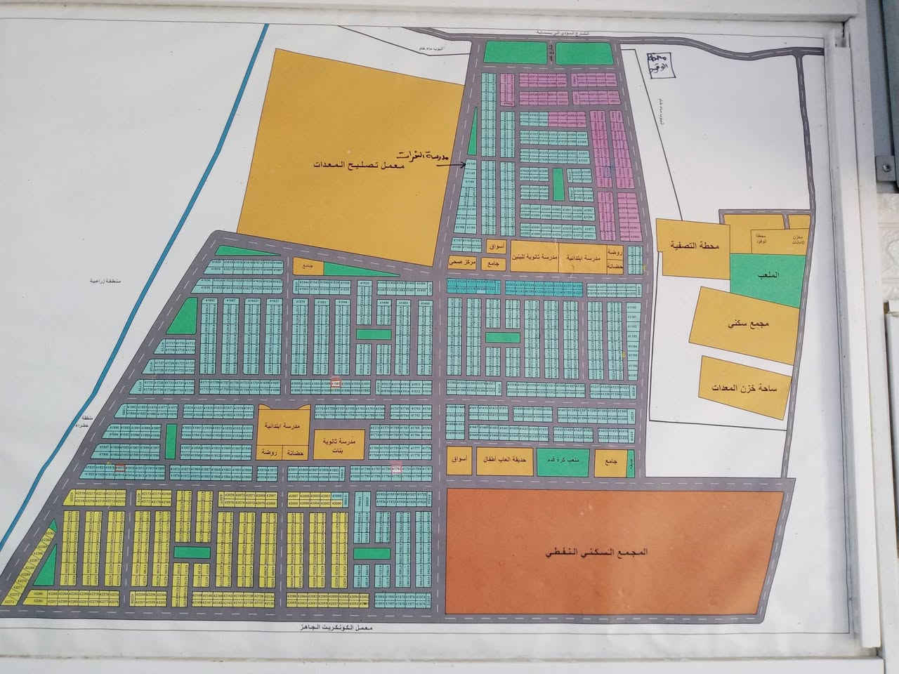 السلام عليكم ورحمه الله وبركاته🖐️ 

يتوفر📢 قطع اراضي ملك طابو صرف سكني🏡 توزيع #الاستكشافات_النفطية الجديد والقديم مساحات مختلفة🛤️ واسعار💲 مناسبة جدا اليكم بعض العروض المتوفرة🔃 والتفاصيل ادناه #توزيع_الاستكشافات_النفطية #طابو_المدائن #عروض_لاول_مرة 

300متر بالمربع الاول خلف مدرسة الثمرات وثاني قطعه من شارع 30  رقم القطعه(( 41166)) السعر المطلوب 140 مليون قابل للتفاوض 

300متر التوزيع الجديد خلف الشارع العام الرئيسي جبهه 15 نزال 20 السعر المطلوب 85 مليون قابل للتفاوض 

300متر التوزيع الجديد شارع 🛣️20 و خامس قطعة من الشارع العام الرئيسي ب 95 مليون 

154 متر  قرب الشارع العام الرئيسي جبهه10 وسط البناء رقم القطعة ((40947)) خلف شارع 20 

100متر شارع 🛣️20 قرب المدارس الجديدة ب 35 مليون فقط 
110متر مربع اسواق جيران شارع 12متر واجهه 7.1 ونزال 15.5 ب 34 مليون فقط 

100متر بالمربع الرابع التوزيع الجديد ب 18.5 مليون

100متر شارع 12 وسط البناء والخدمات موقع مميز جدا ب 31 مليون فقط 

200 متر التوزيع الجديد بالمربع الاخير ب 39 مليون فقط 

150متر وسط المنطقة ب 31 مليون التوزيع الجديد 

للاستفسار اكثر زورونا داخل #المجمع_السكني_النفطي مقابل ملعب التارتان اوالاتصال على الارقام التاليه 
***********
***********
***********
#المدائن #النهروان #مجمع_بسماية #المجمع_السكني_النفطي #مجمع_علي_الوردي #مدينة_الفرسان #محافظة_الورد 🖼
