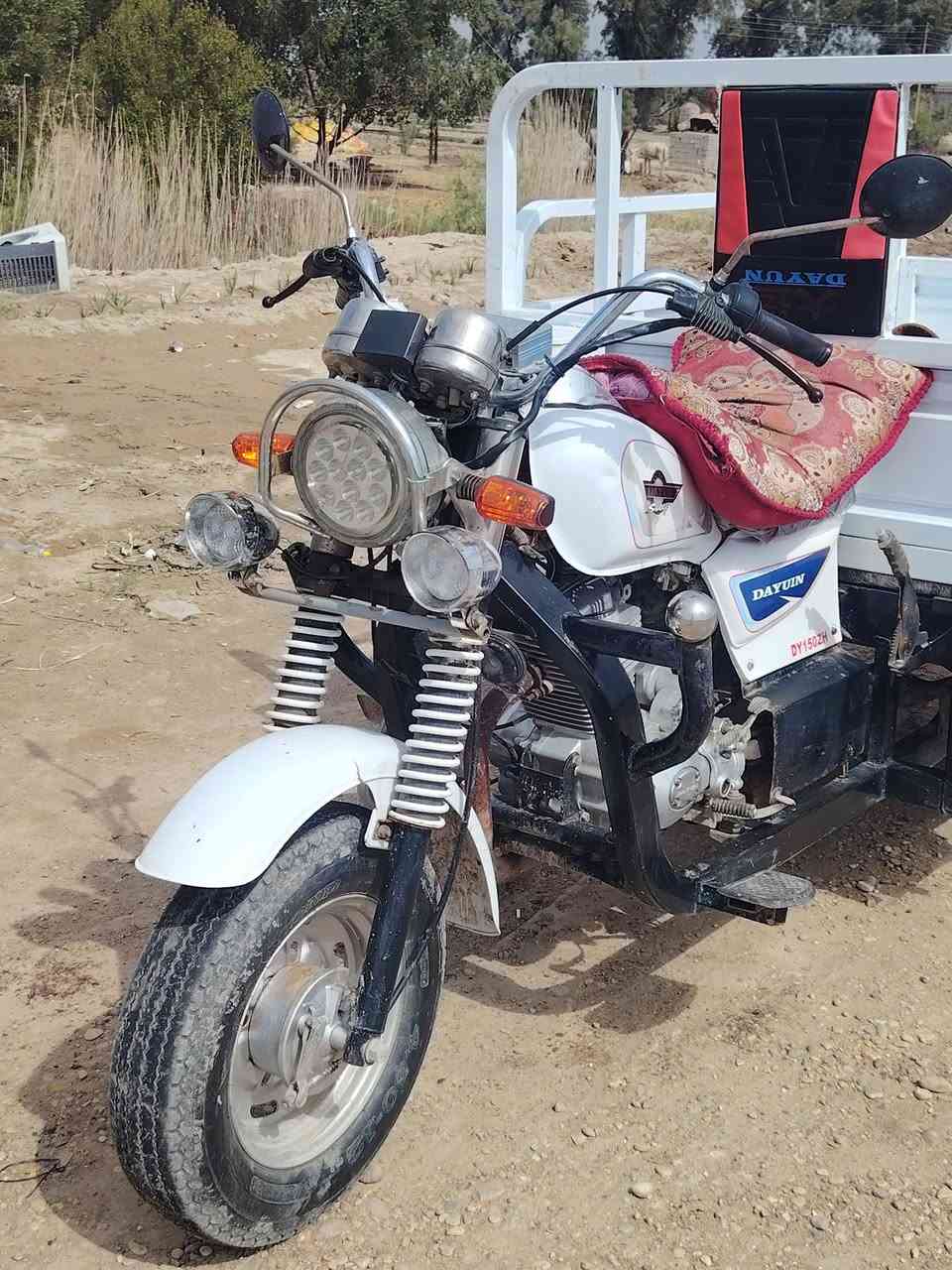 السلام عليكم ستوته لبيع موديل عشرين كفاله عامه بديها بل جيس جان مكرز ومضموم ستوته خير من الله  تواير ابو الخطه توني شادهن نكره سلف ستوته اخت الجديده  كهربايات من الطول للطول  علق واني اراسلك مكاني الدوايه  السعر مليونين 150 وبيها مجال للستفسار ***********
