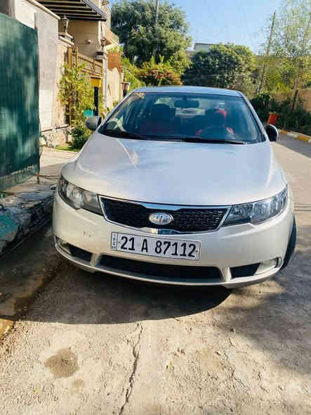 سلام عليكم لبيع كيا سيراتو م ٢٠١١ خليجي مكينه ١٦٠٠ سياره سلمانيه  بسمي رقم نكليزي هزه جديده سياره منقصها اي شي تراي كير مكينه صدر تبريد خير من لله ع فحص بيها جملغ خلفي نصه مصبوغ فقط باقي مكفول مكان بغداد الحريه مكلف بلنشر 
للتواصل ‏‪***********‬‏
