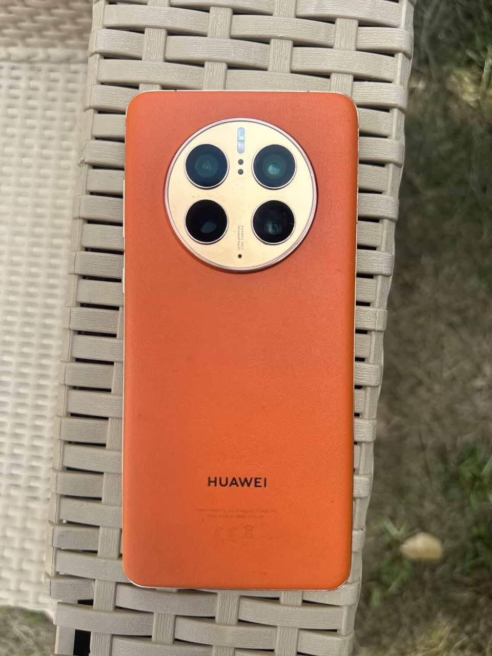 هواوي ميت 50برو ذاكره 512 مكفول نفخ ميعبر هوا جهاز ممفتوح بدون كارتونه شاحنه اصليه فقط نضافه 95./. بيع فقط 400 بي مجال حك الجيه مكاني بغداد ***********
