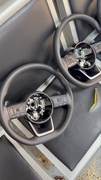 تحكم ستيرين نيسان روج 2021 الى 2025  كامل 140 الف  يتوفر خدمة توصيل   ...