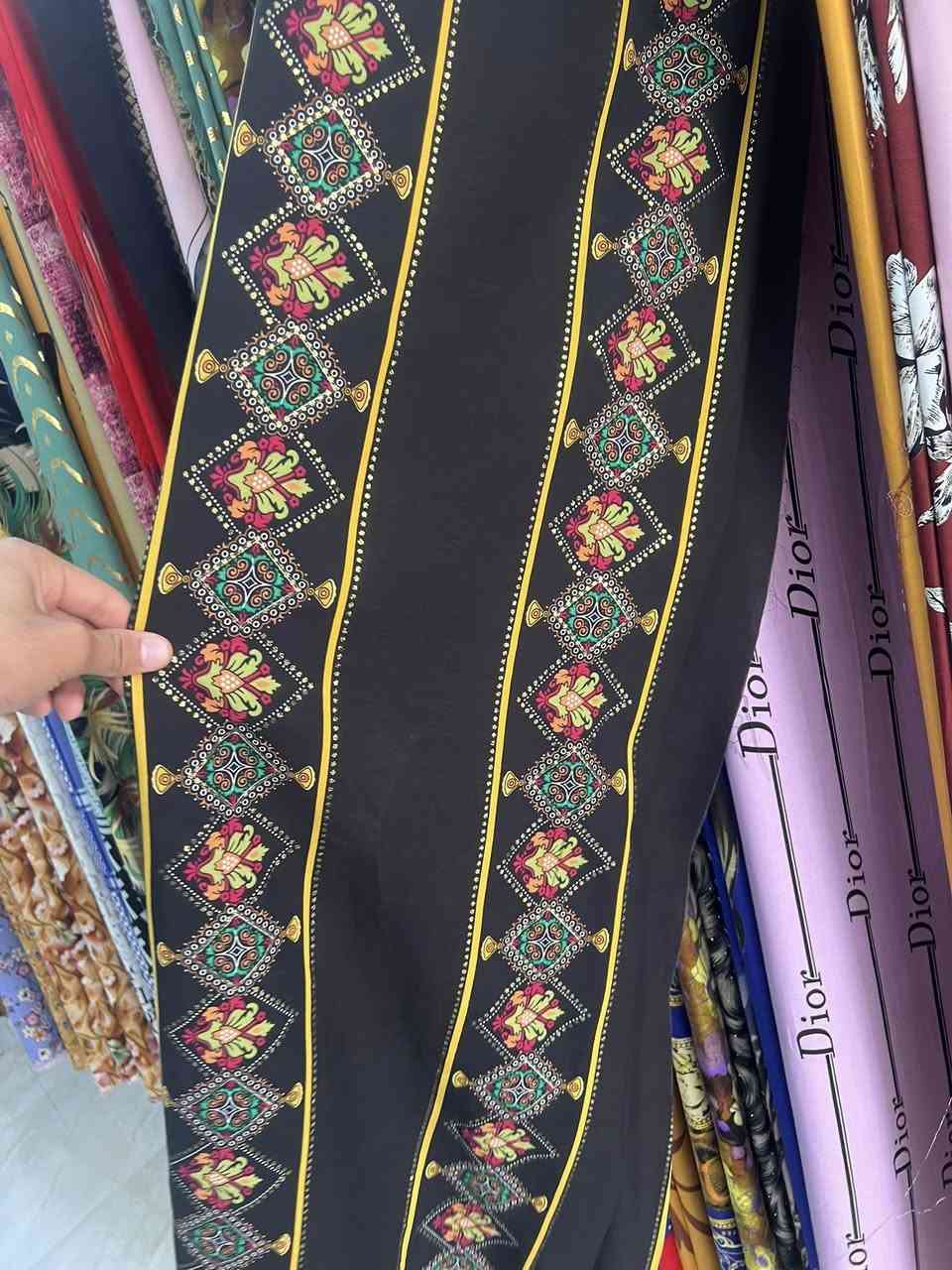 اقمشة نور الهدئ

قضاء الحي: محلة السراي
رقم الهاتف: *********** واتساب
عنوان المحل:_خلف مركز بيت الشام الطبي باتجاه شارع البالات 
قماش كشمير ايطالي قطن الاصلي 
يوجد توصيل
