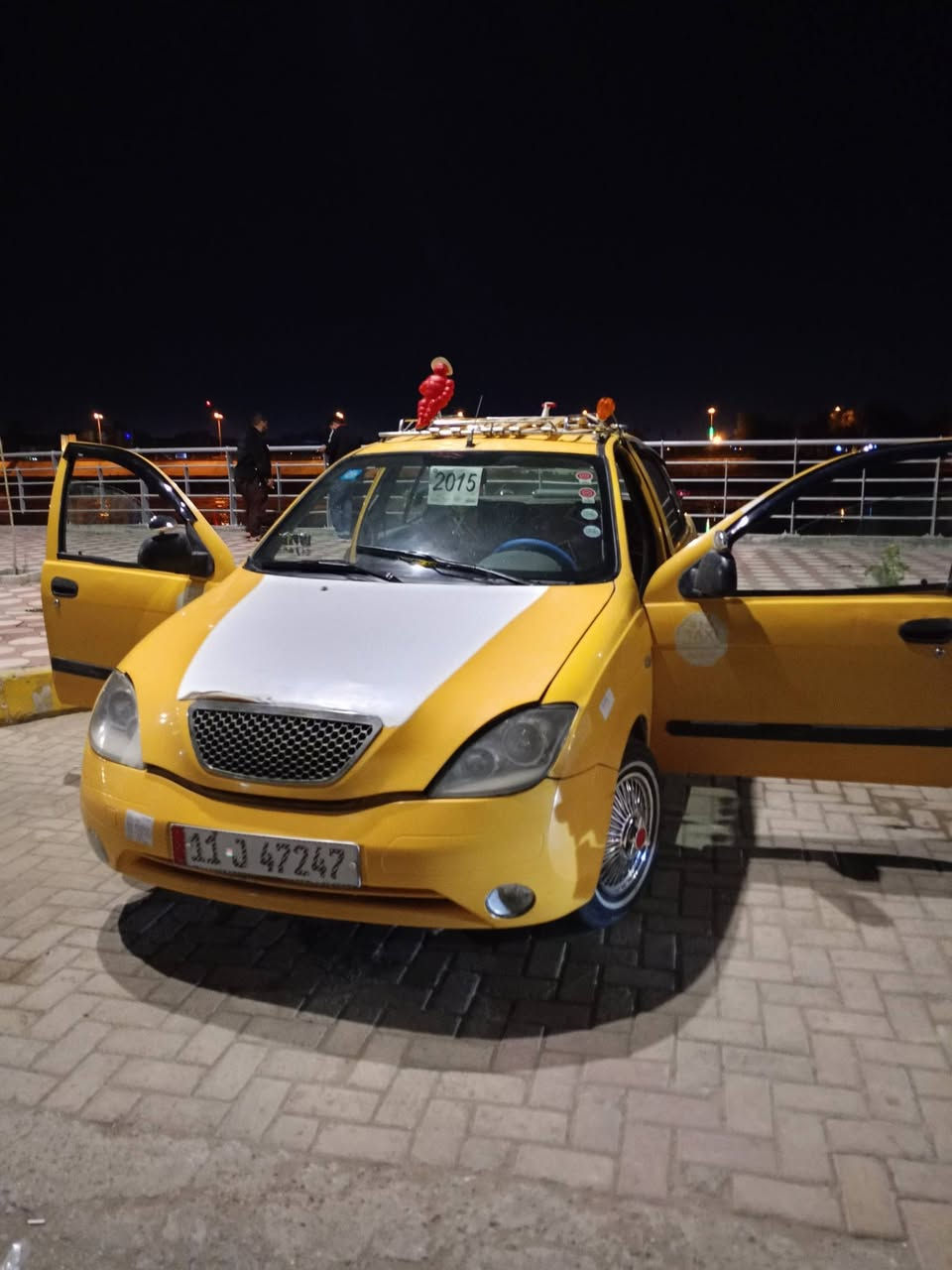 السلام عليكم سياره طيبه مديل 2015 سياره جازه من كلشي مكينه وكير خير من الله حداديه جديده مشط جديد تايرات جدد  كبل الشارع سعره 40وبيه مجال  *********** وبيه وساب
