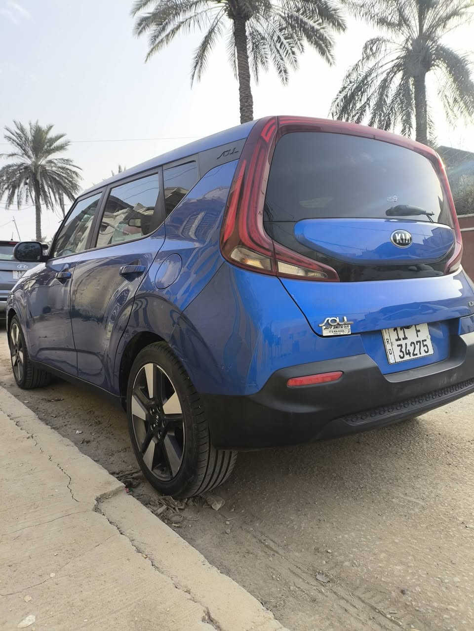 السلام عليكم كيا صول2020 فئة EX  مكفولة كفالة عامة من الصبغ والتبديل والفتح بدون اي ايرباك ماشية 48 الف حادثها فقط دعامية صور الحادث مرفقه بالمنشور وسونار موجود رقم بغداد باسمي السيارة جديدة بمعنى الكلمة فول مواصفات 1/1بصمة وشاشةتدعم كار بلي ورادارات 4 جوانب شحن  وايرلس .كشن كهرباء تدفئة مقود  بك لايت ومازدات لدات وعدسات وكشاف هم لد لون مميز چويتي جاهزه مابيها اي نقص كير مكينة حداديه تبريد كله مكفول وعلى وضع الشركة مكانها بابل الحمزة الغربي السعر 154 وبيها مجال
 للاستفسار ***********
