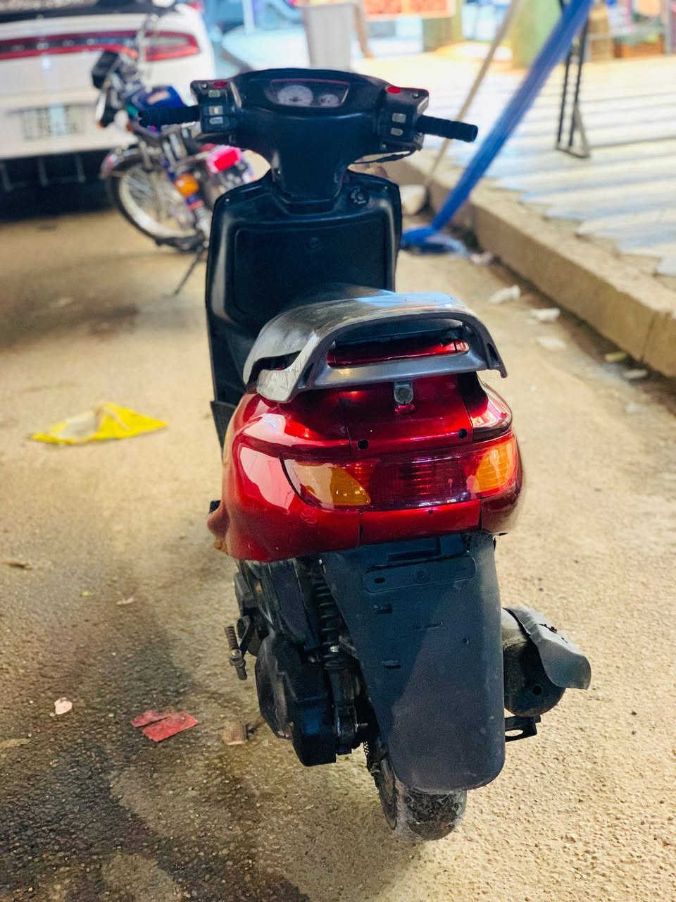 فراشة للبيع ب250 ألف لشراي يتصل ع الرقم 
***********
