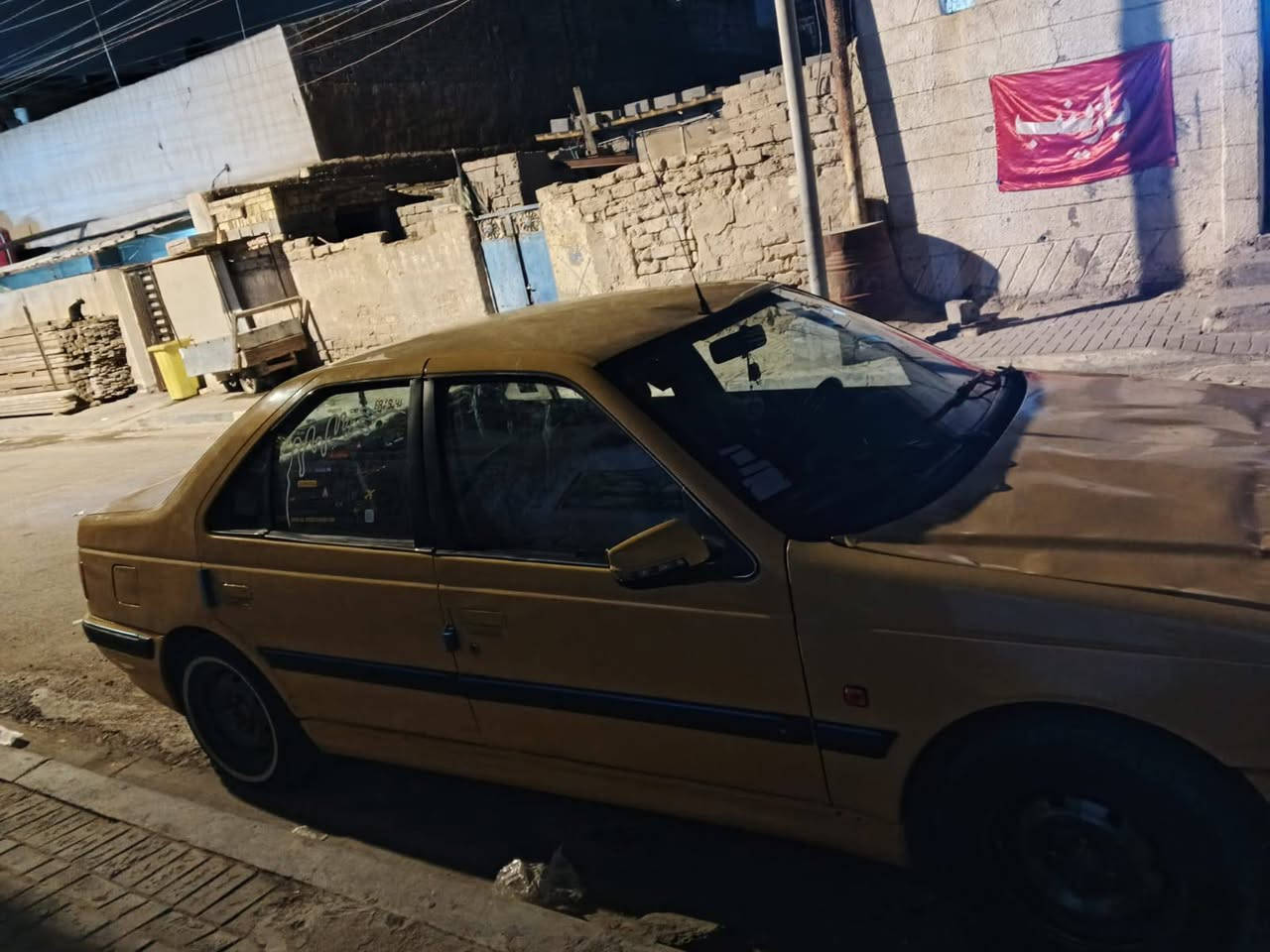 السلام عليكم بيجو بارص 15بصره مداور ثاني يوم مكينه كير حداده تخم تاير كله جدد السياره مصفره هيه وغرامات تأخذ صافي اذا اكو مراوس حسب القناعه السعر 34 رقم الهاتف *********** بي واتساب اتصل وتدلل
