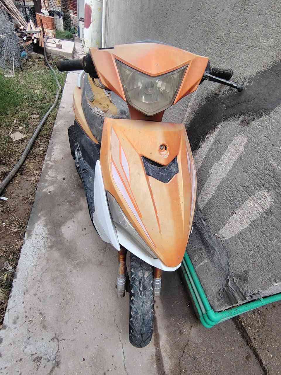 سلام عليكم شباب منرحص مدير لكروب دراجة للبيع كوم حديد دراجة عداد كهربائي  دبلات رياض ويالة رياضي  سعره ١٥٠ عنواني بغداد البياع شراي يتصل ***********
