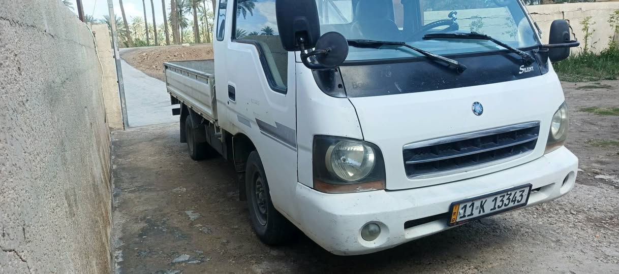 ام عيون مديل 2001 بغداد تحويل مباشر محرك لاتبخير ولا تنقيص كير اكسن شاصي رقم شاصي مكفول تخم تايرات جدد كهربايات كلها شغاله بيها صبغ بالدوسات والهلال السعر 70 العنوان بغداد اليوسفية ***********   /***********
