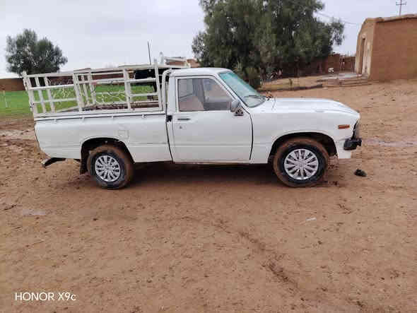 سياره للبيع 80رقم.دولي.كركوك.السنويه بسمي كلشي شرط غير متواجد عل فيس. اتصل.. ***********
