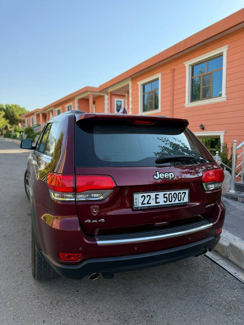 السلام عليكم...
جيب كراند شيروكي للبيع فول مواصفات لمتد بلاص خليجي وكالة ليث العبيدي رقم اربيل سنوية وهزة جديده السيارة جاهزه من كلشي ربع ما تصرف عليها ماشيه80mi ثلاث شاشات كبيرة كشنات كهرباء تحكمات رادارات حساسات كامرة دوارة وهواي مواصفات فول للاخير....وكلشي موجود بالسوك🙏
السعر275 للاستفسار الاتصال او واتساب على الارقام التالية ***********-*********** البصرة, العراق
