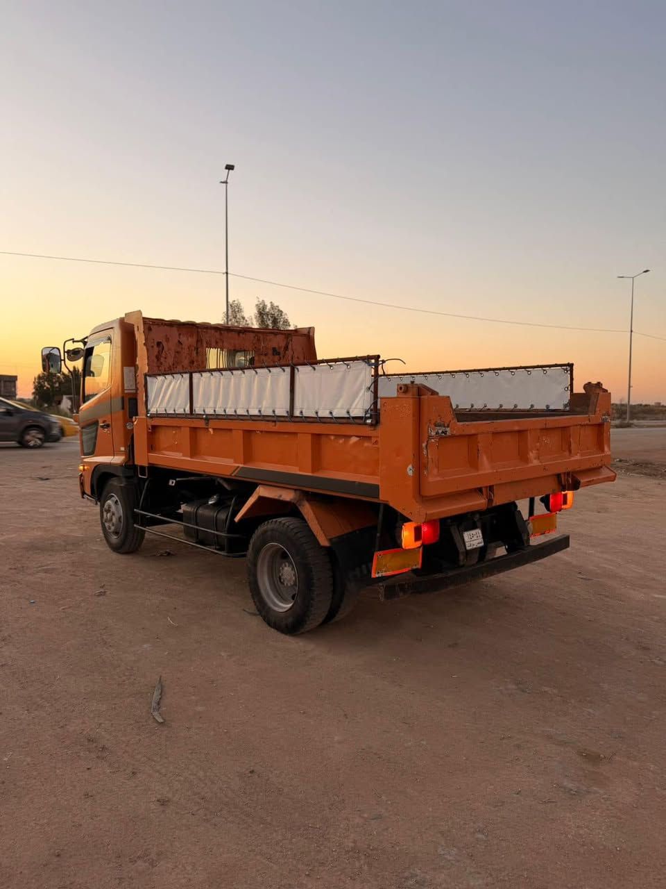 السلام عليكم 
للبيع هينو شيطان دخول جديد كفاله عامة 
مكينه 5 بستم كير 7 مرقم و كامل 
العنوان السماوة الرميثة معرض أل ابوكودة 
***********
