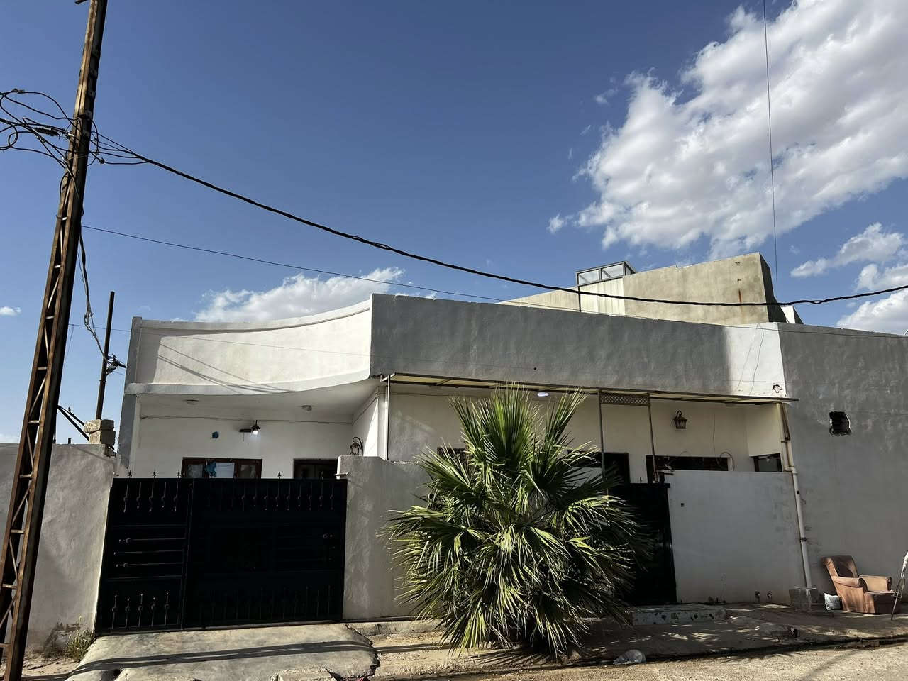 دار زراعي للبيع..🏠🏘️
منطقة الخضراء قرب السكه نهاية سايدين بانزين خانه الخضراء..

🔴السعر 65 قابل للتفاوض 

📌📏 الواجهه ٢٠م الخلفيه ١٥م..حديقه خلفيه..
***********☎️
