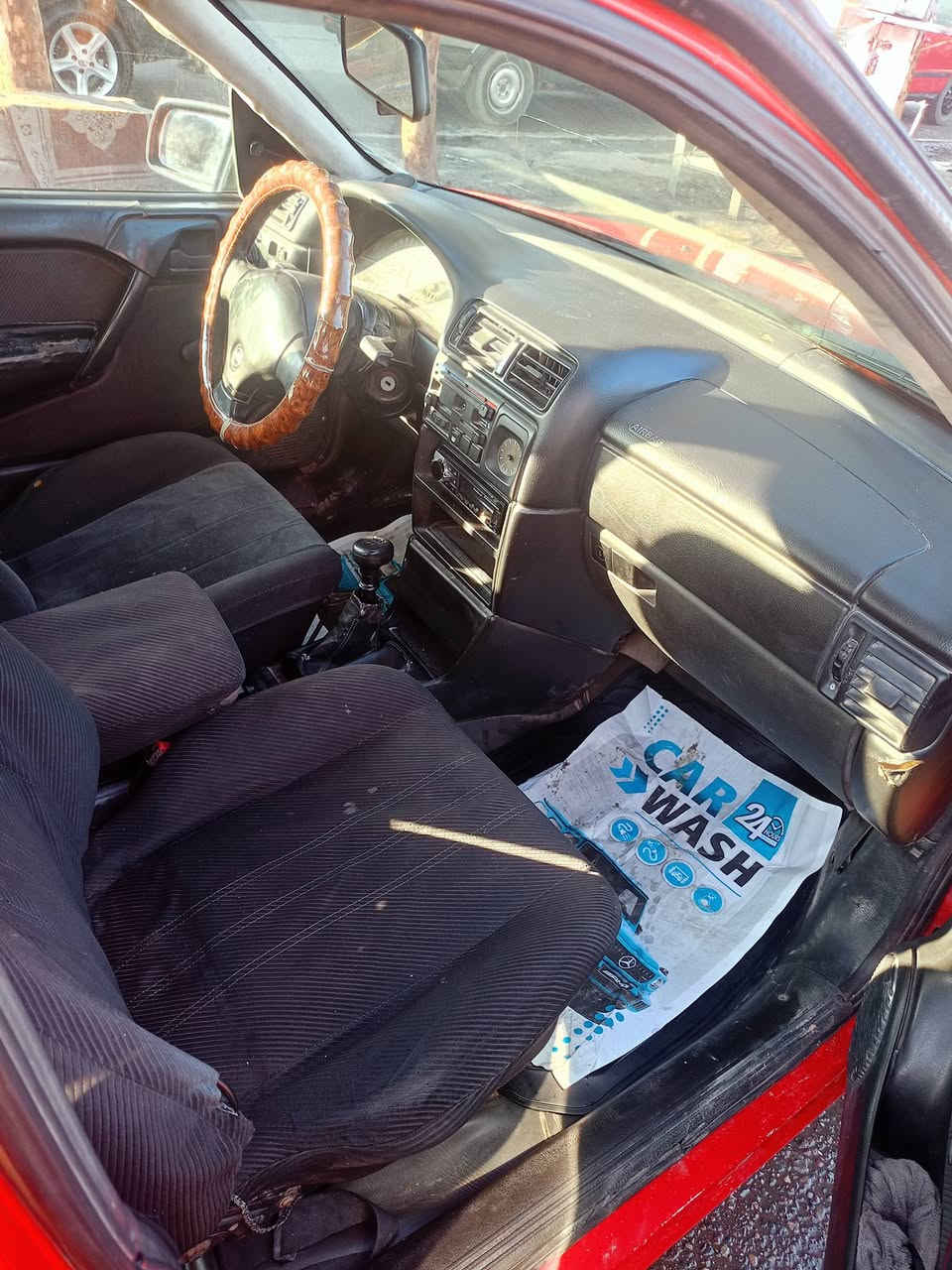 السلام عليكم فكترا حجم 18موديل 1991
رقم نينوى دولي
شرط التحويل 
كابون بيها
سنوية عضم للـ2030
كير ومحرك شرط 
طخم الامامي والخلفي جديد 
طخم تاير جديد
السيارة بيها ضرر بتكمة السائق 4 اصابع معدله بارد
السيارة كلش حلوه ونضيفه مال جناي
سعر السيارة 37 وبيها مجال للطيبين 
رقم الهاتف /***********
اسيا /***********
