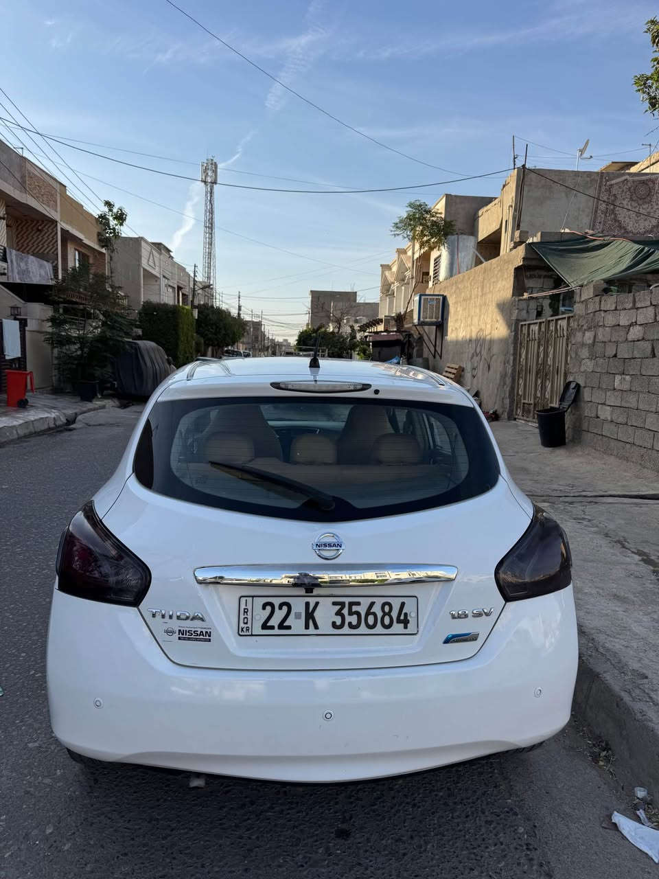 فروشتنى خيرا نيسان تيدا موديل 2014 مواسةفات خةليجى گيرومةكينةى بةشةرت 2پارچةو نيوى بوياغه  بى ناوگرتن بى ئيرباگ سةيارةكه زور جوانه هوموو شتى بةشةرته پيش و پشتى كةپسه بةناوى خومانه تةحويل و غةرامه بةشةرت سةعرى 100 وةرةقةو معامةله ژمارةى موبايل *********** أربيل, العراق
