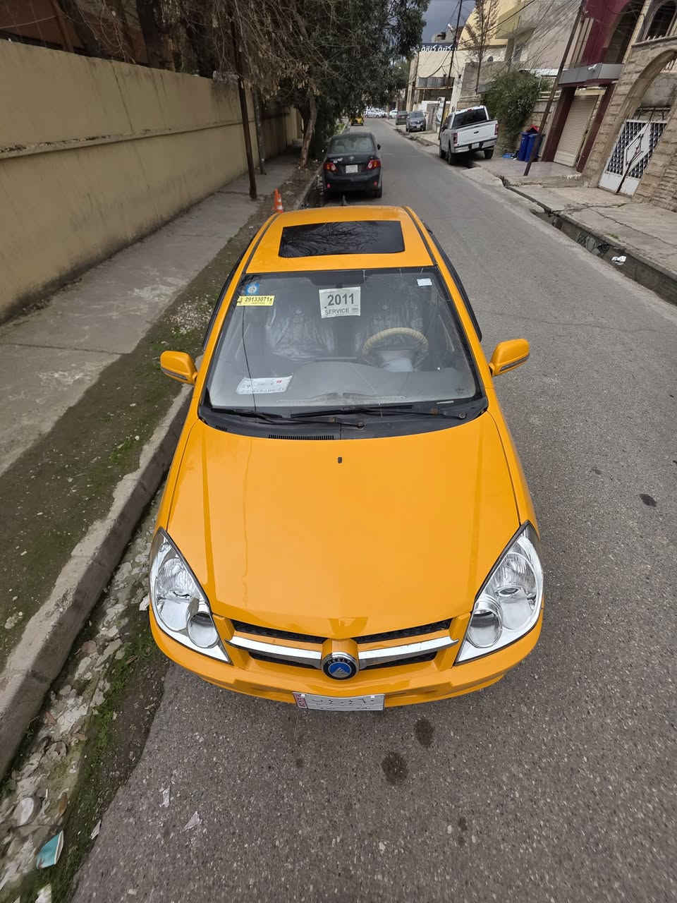 جيلي ام كي
السلام عليكم 
جيلي ام كي 
موديل 2011
رقم رقم بغداد مشروع وطني 
هيئة و غرامات صفر شرط التحويل 
بيها بارد بل جاملغ النفر والباب ومصبوغه عام للجماليه 
تخم تاير جديد 
ادامه كامل عليها سياره مال رزقه 
السياره ناقصها بس تبريد 
وترايك ع بغداد 
السعر 38وبيها مجال 
للتواصل
مكان سياره موصل 
 
***********الاتصال 
***********واتساب
