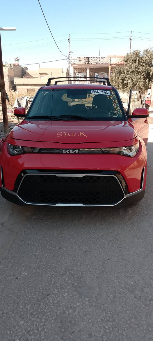 السلام عليكم كيه صول للبيع السيارة موديل 24 تترقم كتاب شهداء السيارة بدون صبغ فقط بارد بل باب الاتصال بل رقم ***********
