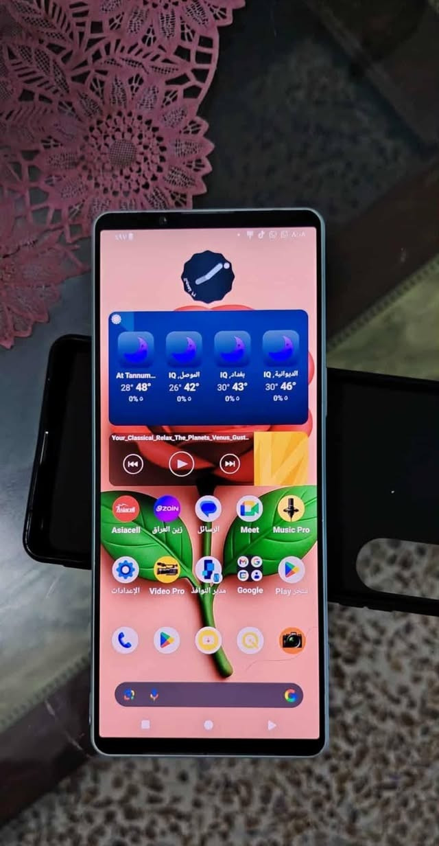 🍃🌿🍃🌿🍃🌿🍃🌿🍃🌿🍃🌿🍃🌿🍃🌿🍃
#ديوانية
للبيع  سوني إكسبيريا 1 مارك 4 (Sony Xperia 1 IV) 
- *الشاشة*: ⭐ بدقة 4k   
- *المعالج*: ⚡ معالج  Snapdragon 8 Gen 1 ⚡ 
- *الكامره فول هو جهاز تخصص للتصوير 📸 
- *البطارية*: 🔋 بطارية بسعة 5000 مللي أمبير، تدعم الشحن السريع بقوة 30 واط 🔥
- *الذاكرة*: 🗂️ ذاكرة تخزين داخلية 256 .ذاكرة الوصول العشوائي الرام 12 جيجابايت 💥
- *مقاومة الماء والغبار*: ☔️ مقاوم للماء والغبار بمعيار IP68 وIP65، يمكنه الصمود حتى عمق 1.5 متر لمدة 30 دقيقة....
-نضافه 100%
ـ السعر 270 وبي مجال للشراي
مع شاحنة أصلية 45 واط ⚡
مع الجهاز (شاحنة أصلية+لاسق)🍄
صور الجهاز 👇


**إذا كنت صاحب هذا الإعلان وتريد حذفه لأي سبب، رجاءا أرسل رسالة إلى الدعم الفني**