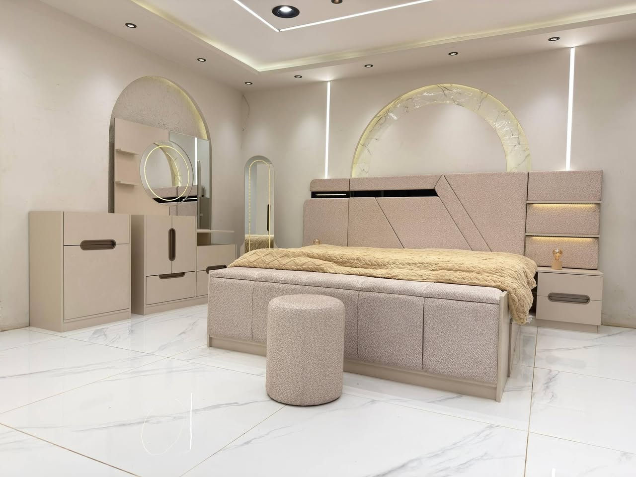 تم وصول موديل كارسيا 

*10 قطع*  
     
كنتور 320سم 

✅ الشازلونه بشكل جديد 
✅ اناره بل مرايه قيافه 
❇️ضهر بلوك
✅ المصنع الأصلي
✅ قياسات ضخمه 
  اناره انار بل كنتور 
اناره بل ميز تواليت 
 
سجه ثلاثيه 

       الشد والنقل داخل بغداد مجاني 
حجز وستفسار ***********
