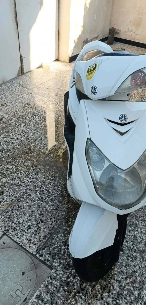 سلام عليكم دراجه سكنس فحل للبيع نضيفه المكينه مكفوال كفاله عامه بس يحتاجله ادئمه او تبديل كابريتر السعر ٧٠٠ او بيه مجال للستفسار متواجد عل فيس او هاذه رقمي ***********
