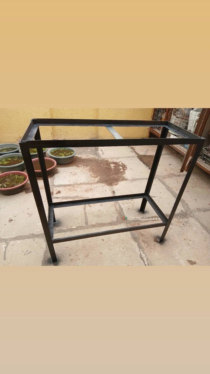 الحوض نباع بقه بس الديكور والميز وباقي المستلزمات
20 كيلو رمل 
جذوع عدد 2 قياسهن سوه 80 سم
تايرمات عدد ٤ 
تحويرات مال بلك صيني عدد ٢٨ 
اناره شمسيه 
مضخه تصعيد ١٥٠٠ لتر 

شافطه كهربائيه 
مكاني بغداد الوشاش مقابل مستشفى الاسكان ماعندي توصيل


**إذا كنت صاحب هذا الإعلان وتريد حذفه لأي سبب، رجاءا أرسل رسالة إلى الدعم الفني**