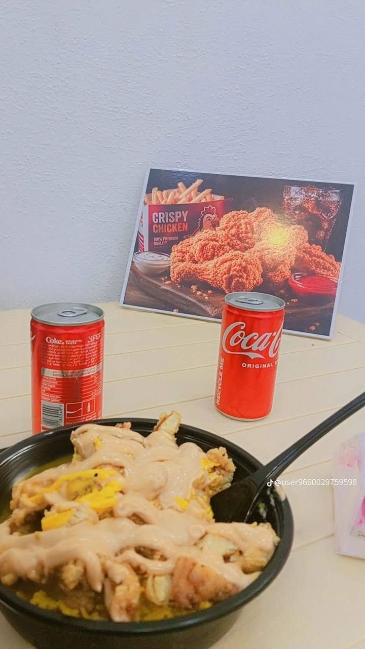 جوعان وتريد شي مرتب وسريع؟ 😋🔥
مطعم كرانش هاوس للوجبات السريعة صار حلها 

اكل نظيف + اسعار مناسبة + توصيل سريع 
والطعم؟ عليمن نحجي... جرب واحكم بنفسك

متوفر عندنا:
🍔 بركر لحم ودجاج بكل الانواع
🌯 شاورما وزنجر 
🍛 ريزو عادي وشاورما ومدخن وسموك
🥤 ومشروبات باردة

العنوان: مقابل مجمع نبض الحياة الطبي
خدمة التوصيل: ***********

اطلب هسه
