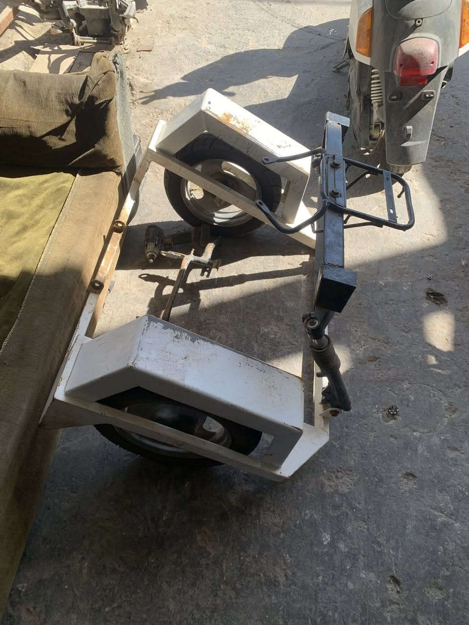 السلام عليكم مساعد مال بوليس للبيع


**إذا كنت صاحب هذا الإعلان وتريد حذفه لأي سبب، رجاءا أرسل رسالة إلى الدعم الفني**