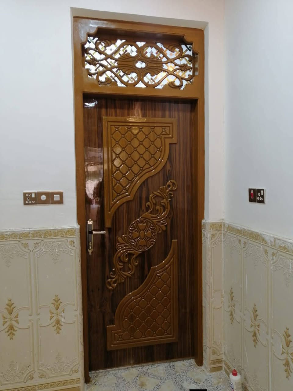سلام عليكم ابواب تفصال حسب الطلب صبغ حراري موجوده ‏‪***********‬‏
