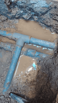 سونار كشف تسرب الماء في كركوك ***********
عندك خزان يخلص ماء موضوعك***********
 يمي عندك سخان ميصير حار 
و الهيتر شغال يعني بوري يسرب 
عندك رطوبة يعني تسرب الماء نحن نختص في كشف تسرب الأنابيب.
نتتبع مصادر الرطوبة بدقة باستخدام أحدث الأجهزة.
لضمان بيئة جافة وخالية من التسرب.
