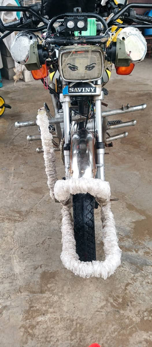 السلام عليكم دراجه سيفان موديل 20 كل شيء ما بيها كهربائيات شغاله نشاط فول الدراجهم مفتوحه والباقي كله شرط دشبول الكتروني كله شغال
مراوس فقط مو للبيع عندك مراوس تعال ما عندك مراوس ترى ما ابيع لا تجيني خاص تقول لي ليش ما ابيض ترى ما اقدر ارد عليك بس مراوس وتحياتي لكمه


**إذا كنت صاحب هذا الإعلان وتريد حذفه لأي سبب، رجاءا أرسل رسالة إلى الدعم الفني**