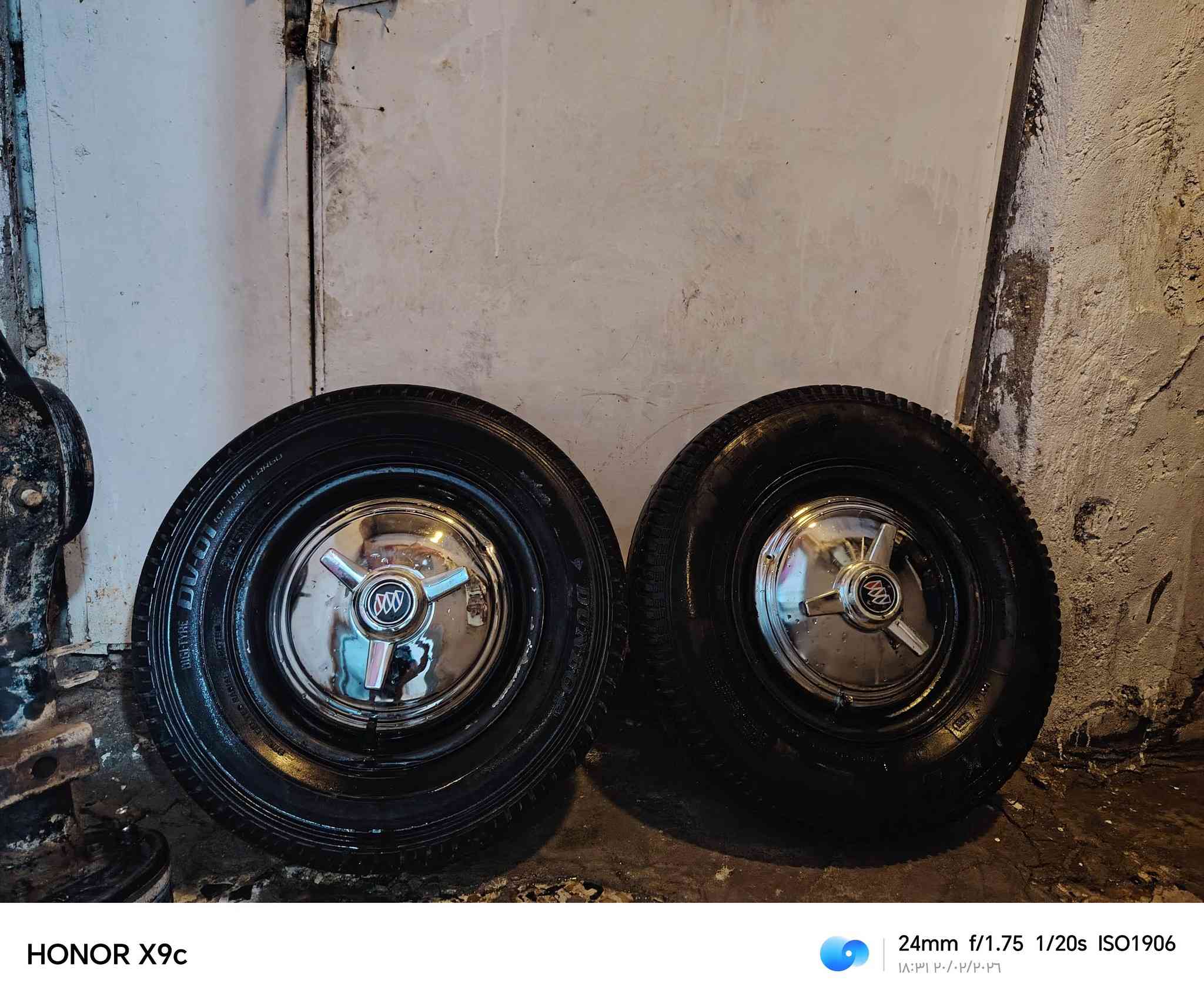 السلام عليكم
اكسن جمره مقفل سعر 75 زوج تايرات حجم ١٢ مع كبات سعر ٥٠ ***********
