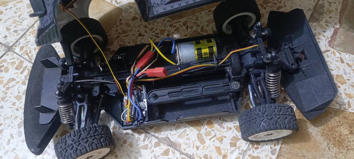 سياره 🚘احترافيه نظيفه  مستعمله قليل بس نقص ريمونت او بطاريه مال باله قيم  واخذه  توصيل موجود


**إذا كنت صاحب هذا الإعلان وتريد حذفه لأي سبب، رجاءا أرسل رسالة إلى الدعم الفني**