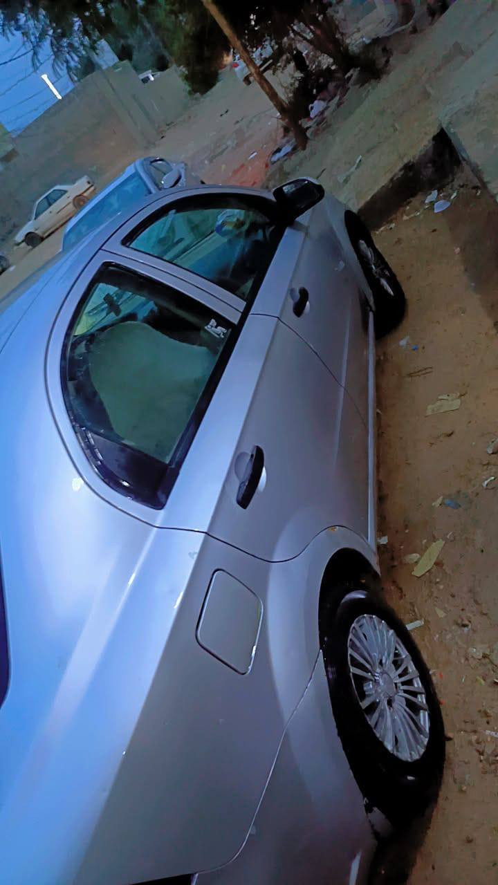 السلام عليكم سياره افيو للبيع موديل 2008 محرك 1600وارد خليجي بيها  صبغ حزام رقم بغداد سعر 58بيها مجال بسيط مكاني نجف إذ اكو مراوس اكسنت ريو
رقم ***********
