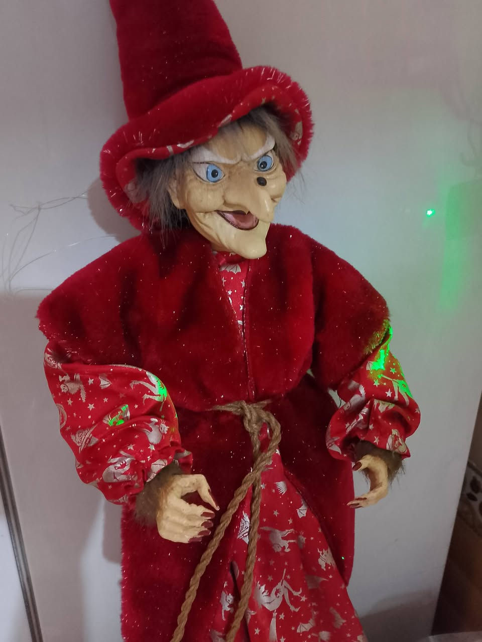 مجسم الساحره دقه وتفاصيل أشبه بلحقيقه للبيع ب75 بغداد ***********
