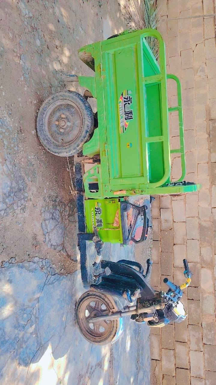 #ستوته #شحن #4 بطاريات 
#البطاريات گوله #تقره ٩# وفوك  
#شغاله #جاهزه #نضيفه كلش
#الباب الاول 
#حجم الوسط 👉👉
الصور كدامك 👉👉👉

#يعني 80%نضافة #((((#ملاحضه بيع #فقط#)))))
السعر //// 500
#المكااان ///الدولاب 
للاستفسار ***********
