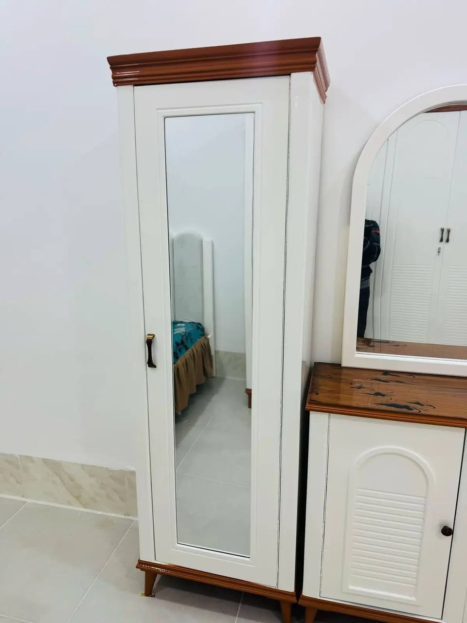 لسنا الوحيدون لكننا الافضل 👍
"فكرتك… نصممها، ننفذها، ونحوّلها لقطعة فنية تعيش وياك 🔨✨
غرفه حفر داخلي😍 حسب طلب الزبون ديكور 2026❤️‍🔥🚪📌

رقـــم الهاتف ***********📞.واتساب
