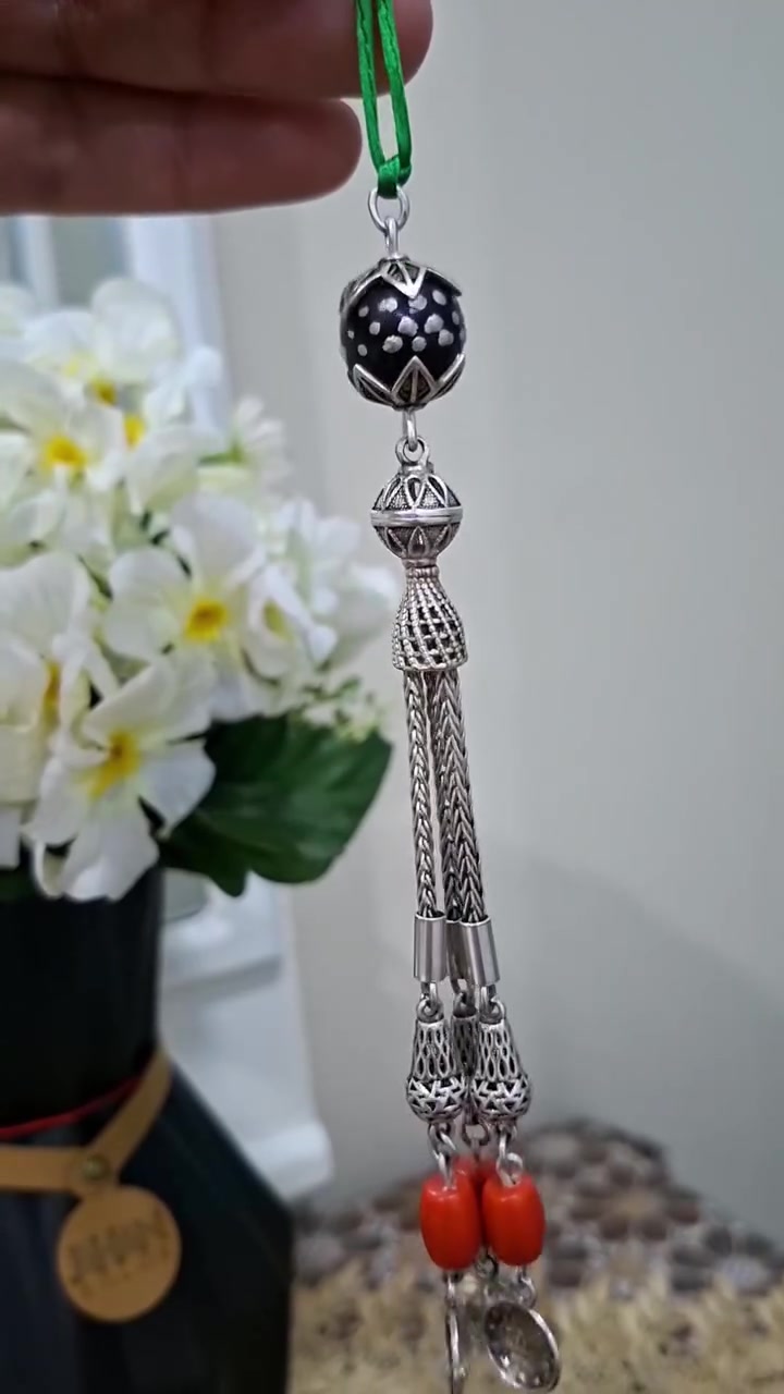 ياالله ..
كركوشة فضه عمل ممتاز جدا… 
مع مرجان اصلي بلكركوشة… 
مع خرزه يسر حجازي قديم… 
وزن الكركوشة الوزن ( 25 ) غرام… ⏱️

الشراي فقط يتواصل خاص ... 

 تواصل واتساب او على رقم ***********..
يوجد توصيل كافه محافظات العراق. 🚛...
