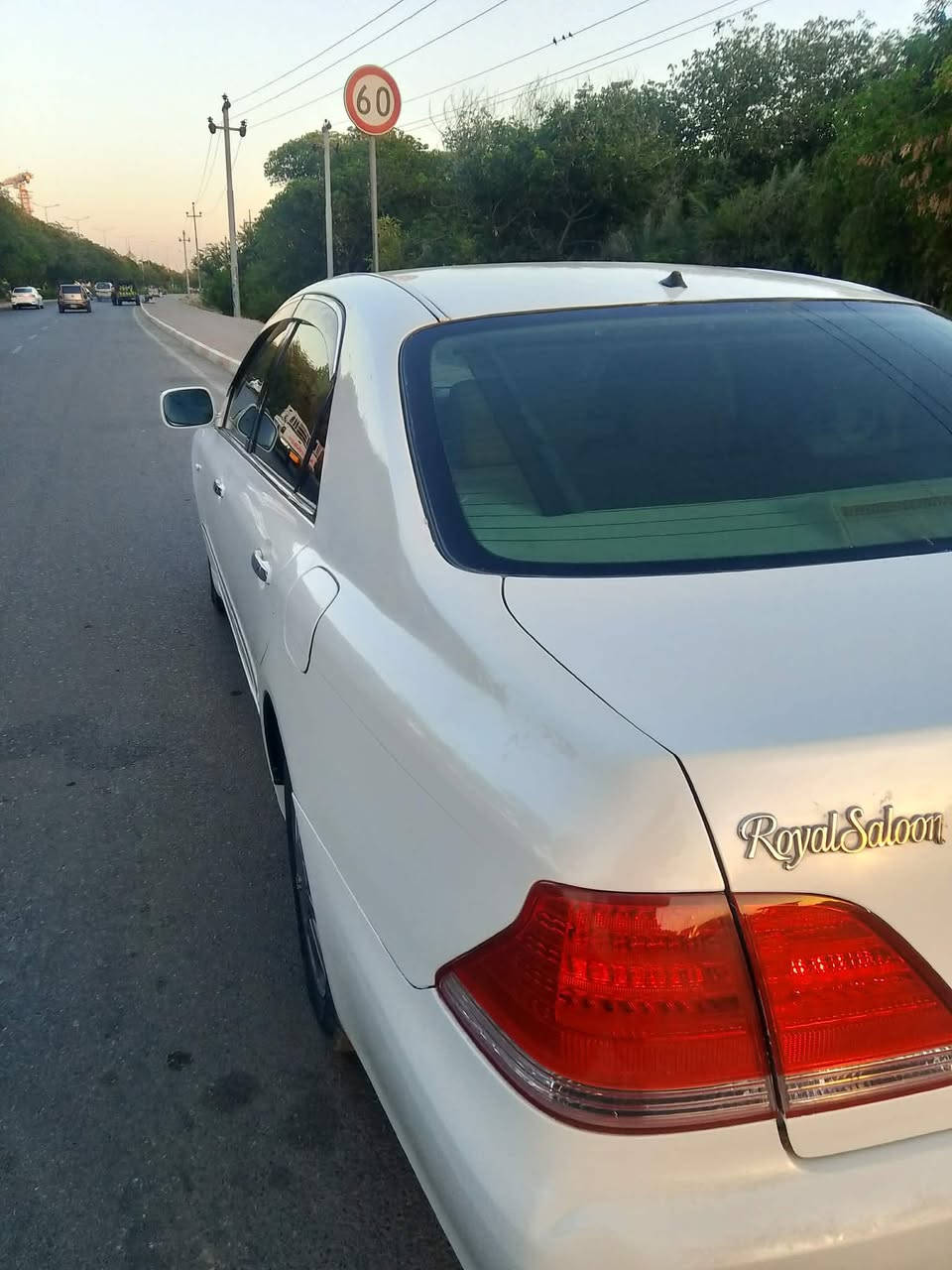 ‏‎نمونەیە لە جوانی لـۆکک🔥.
‏‎بــــــــۆفـــــــــرۆشـــــتن 📢.
‏‎بڕاوەی دووبـەی 👑.
‏‎لــــۆۆۆۆۆۆۆۆک وەک شەریکە ماوەتۆ 📦📦.
‏‎سەیـەرەکە ماڵی دۆستە یەک دینار مەسرەفی تیا نەماوە سەقفـی شوشە نەبێ نەتەوێ
بچوک بە بچوک 
‏‎گێـڕ و مەکینەی وەشەرت  
‏‎لەڕاستی جوانترە نەک بڵێی بەس ڕەسمە
‏‎تـایەو ویـلی لۆکککک🛞🛞. 
‏‎ناو دەرەوەی لۆکە ماشاللە   
‏‎زەمانی هەموو شتێکی ئەکەم👍🏻👌🏻.
‏‎مەکینەو گێڕی وەشەرتە تەبریدی سارد و گەرم جایزە
‏‎سەیارەکە مۆدێلی (2005)یە 
‏‎سەیارەی مەعرەز نیە ماڵی دۆستە
‏‎بەدوای عەیبا مەگەڕێ ڕۆن و پاتری تایەو ویلی هەردوو جامی هەڵگیراوە هەمموی جایزە  
‏‎یەک تەقەو ڕەقەی تیا نیە برێکی مەسبووتە 
‏‎کەمێ مەجالی برایانەشی تیایە
‏‎لە کەلارم
‏‎ئەوە ڕەقەمەکەمە یان ئەدم بۆ بنێرە لە خزمەتام موشتەری نیت سەری خۆت و منیش مەهێشێنە 
***********
واتس ئاپیشی لەسەرە✅!
