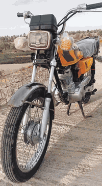 سلام عليكم دراجه نامه للبيع الشاصي 20والباقي 25اوراق اصلي المكان بابل القاسم ليريده هذا رقمي***********
