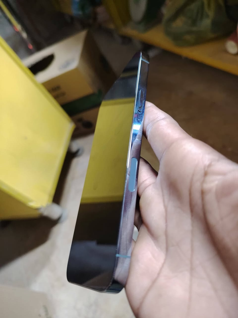 13 برو ماكس ذاكره 256 بطاريه 88 جهاز مكفول كارتونه وكيبل شحن ويا مثل ما موضح بلصوره السعر 750 مكاني بغداد ابو غريب للتصال ***********
