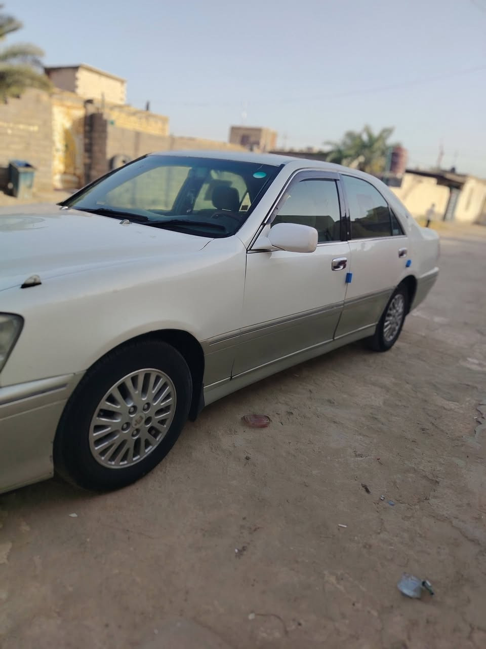 ملكه كصه جنطه
السياره مجهزها على ايدي كلشي شغال شرط بس تبريدها عوزه شغلات بسيطه كلش مكينه ففتي اقتصاديه كلش

السعر 30 وبيها مجال مكاني ناصريه سوق الشيوخ 

***********
